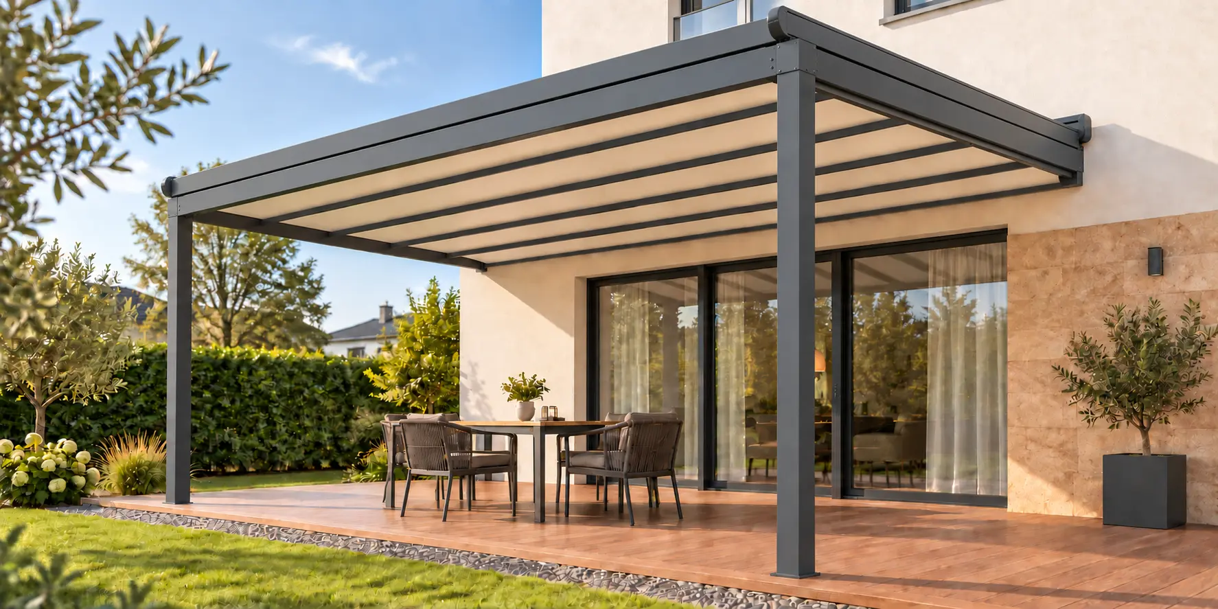 Pergola mit PVC-Plane